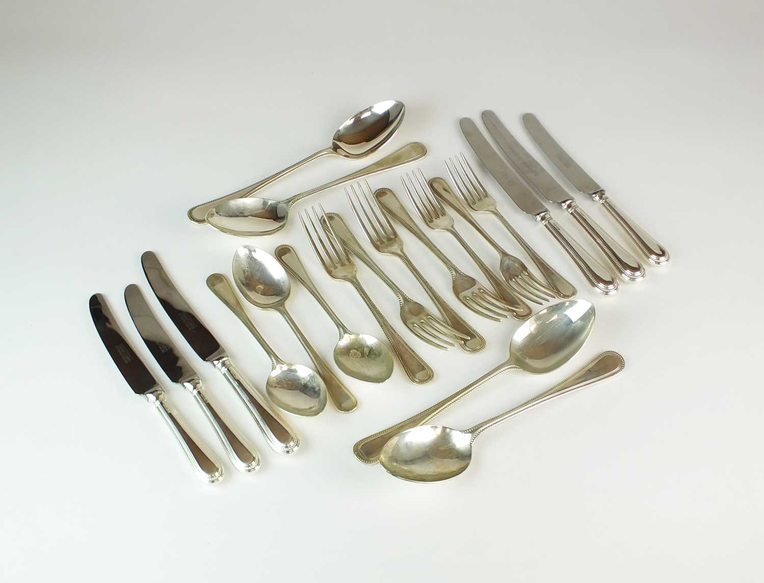 Lot 1 - A collection of United Cutlers silver cutlery