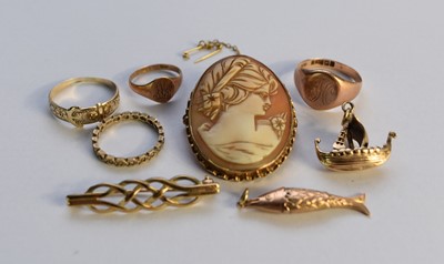 Lot 81 - A small collection of jewellery