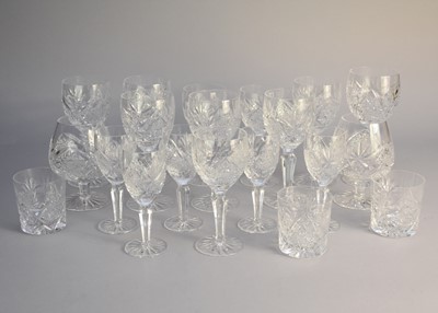 Lot 186 - A suite of Edinburgh Crystal in the 'Royal' pattern