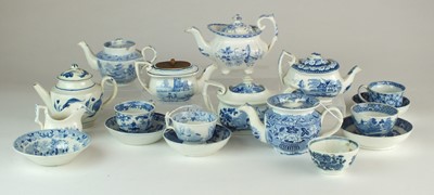 Lot 43 - A group of assorted blue and white teawares,...