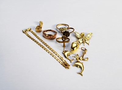 Lot 85 - A small collection of jewellery