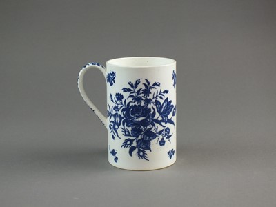 Lot 293 - A large Coalport cylindrical mug, early 19th century