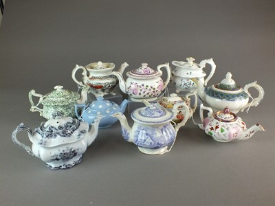 Lot 44 - A collection of British pottery teawares,...