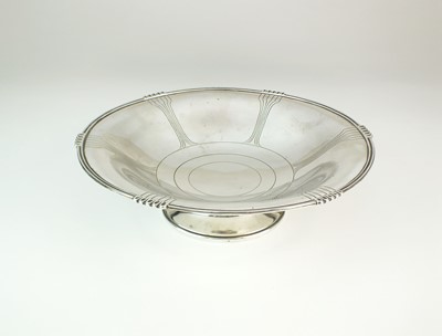 Lot 27 - An Art Deco silver pedestal bowl