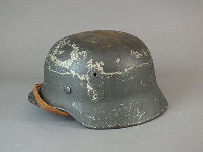 Lot 136 - World War II German M40 helmet