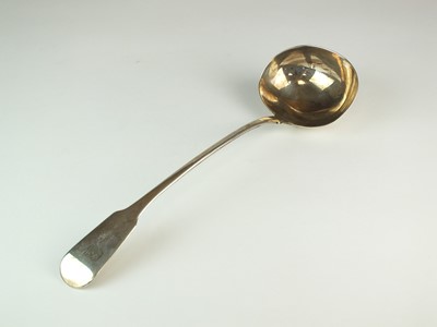 Lot 29 - A George III Fiddle pattern silver soup ladle