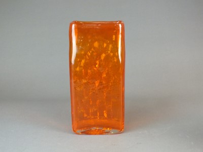 Lot 324 - A Whitefriars 'Basket-weave' glass vase designed by Geoffrey Baxter