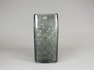 Lot 325 - A Whitefriars Basketweave glass vase designed by Geoffrey Baxter