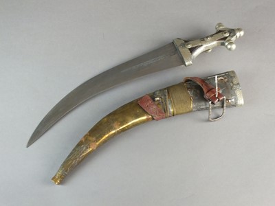 Lot 48 - Saudi Arabian dagger