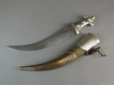 Lot 48 - Saudi Arabian dagger