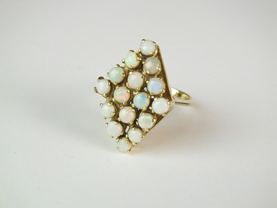 Lot 326 - An opal dress ring