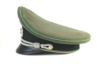 Lot 142 - WW2 German Gebirgsjäger Officer's visor worn by a Combat Dentist
