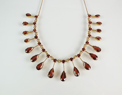 Lot 92 - A garnet fringe necklace