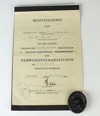 Lot 178 - German WW2 wound badge with certificate