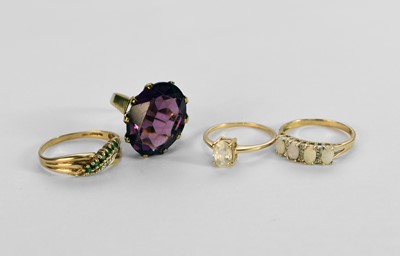 Lot 247 - Four stone set rings