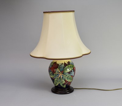 Lot 507 - A contemporary Moorcroft 'Simeon' table lamp