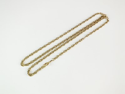 Lot 319 - A 9ct gold chain