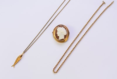 Lot 150 - Two necklaces and a shell cameo brooch