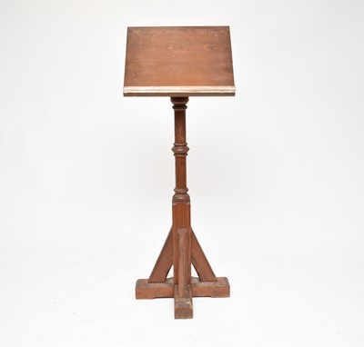 Lot 595 - An Edwardian oak ecclesiastical lectern