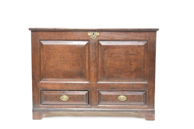 Lot 604 - An 18th century oak mule chest