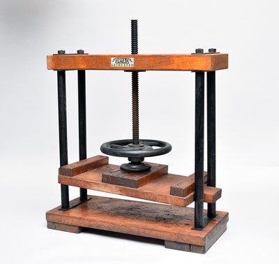 Lot 697 - A mid-20th century Dryad book press