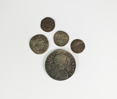 Lot 357 - A small collection of coins