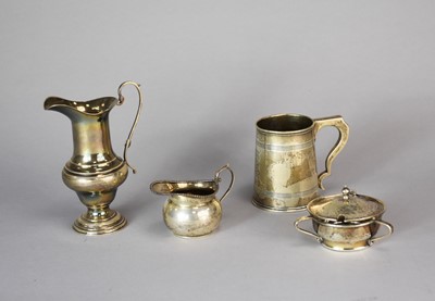 Lot 11 - A small collection of silver