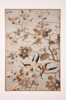 Lot 113 - A Chinese embroidered silk panel, Qing Dynasty