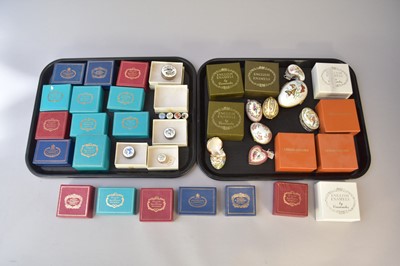 Lot 250 - A quantity of Halcyon Days, Battersea and other enamel boxes and porcelain trinket boxes