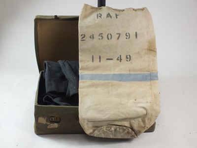 Lot 41 - WW2 RAF uniform