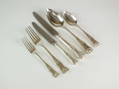Lot 32 - A canteen of Kings pattern silver cutlery