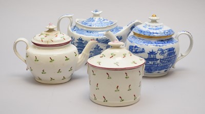Lot 289 - Small group of John Rose Coalport porcelain, circa 1800-05