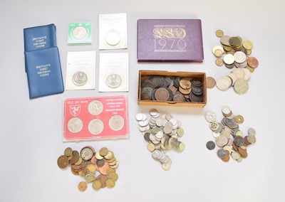 Lot 156 - A large collection of coins