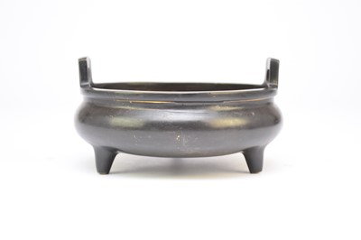 Lot 107 - A Chinese bronze censer, Qing Dynasty