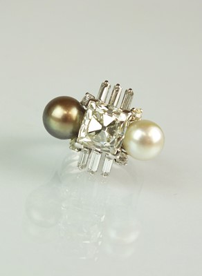 Lot 44 - An impressive 18ct white gold diamond and natural pearl ring