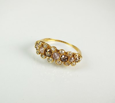Lot 54 - A fancy coloured diamond ring
