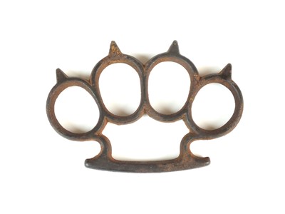 Lot 250 - First World War spiked knuckle duster