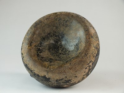 Lot 161 - An early 18th century English glass onion bottle