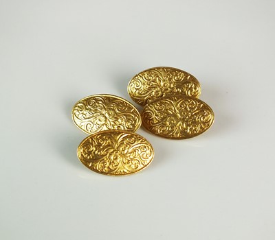 Lot 54 - A pair of 18ct gold cufflinks