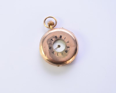 Lot 202 - A 9ct gold half hunter pocket watch