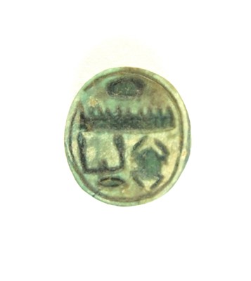 Lot 450 - Faience button seal, New Kingdom, 18th Dynasty, 1479 - 1425 BC