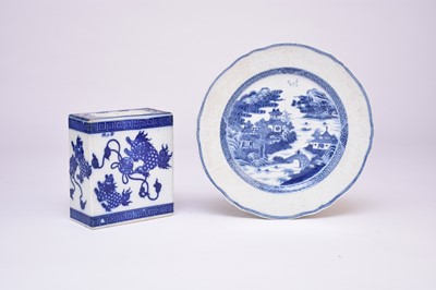 Lot 53 - A Chinese blue and white pillow and a blue and white dish