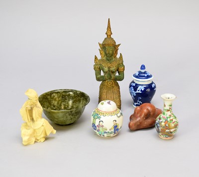 Lot 472 - An assembled collection of Chinese and South East Asian art