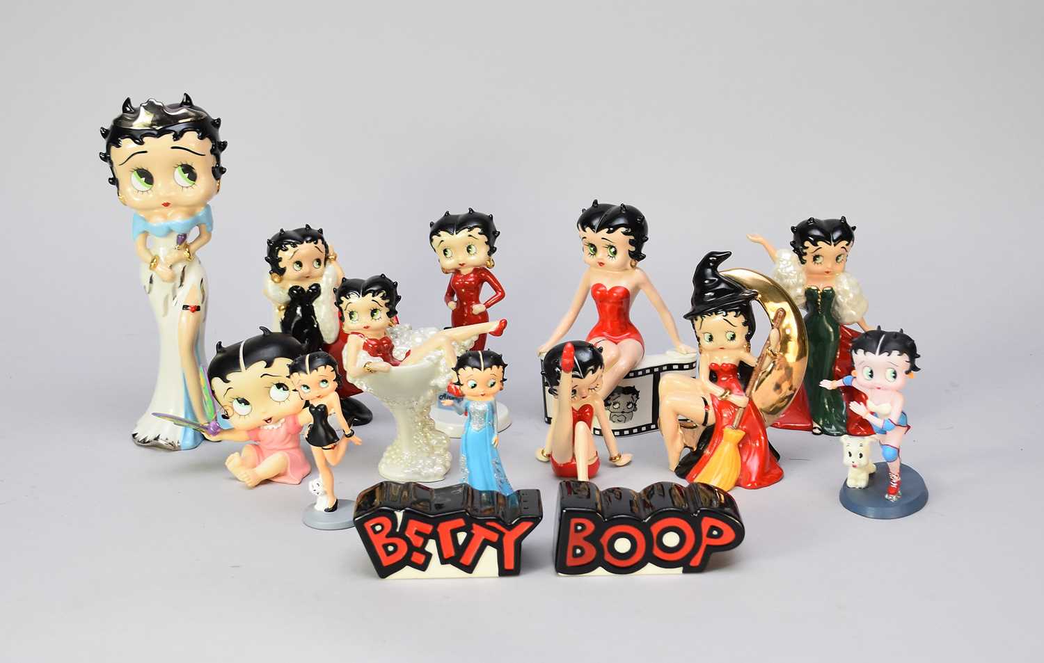 Lot 327 - A collection of C&S and Wade Betty Boop licensed figures