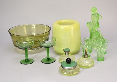 Lot 316 - A group of glass including Walther and Sohne and other Art Deco glass