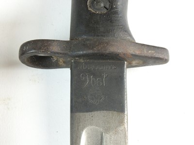Lot 215 - British P1907 Bayonet and Scabbard by Sanderson