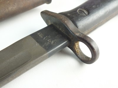 Lot 215 - British P1907 Bayonet and Scabbard by Sanderson