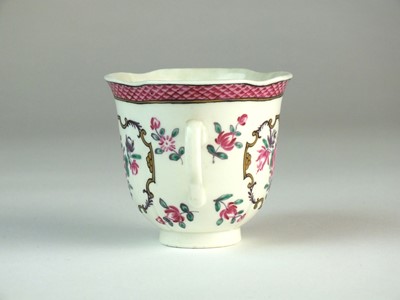 Lot 110 - A rare Caughley twin-handled cup, Chinese replacement