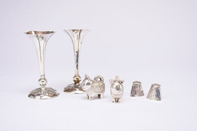 Lot 464 - A pair of Japanese Konoike silver vases and two pairs of cruets