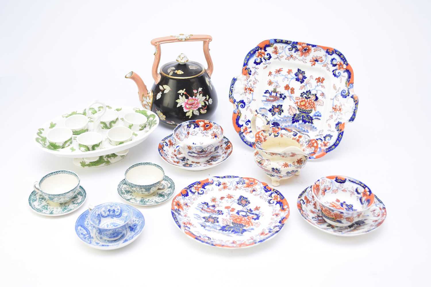 Lot 328 - A group of English pottery including Minton 'Amherst Japan'